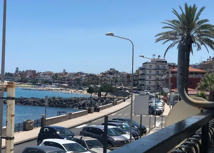 Vacanzenaxos - Casa Frontemare Apartment *